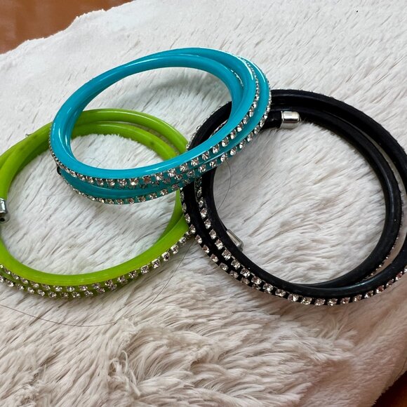 SALE!  Beautiful Black, Green and Blue Wrap Bracelets - Picture 2 of 7